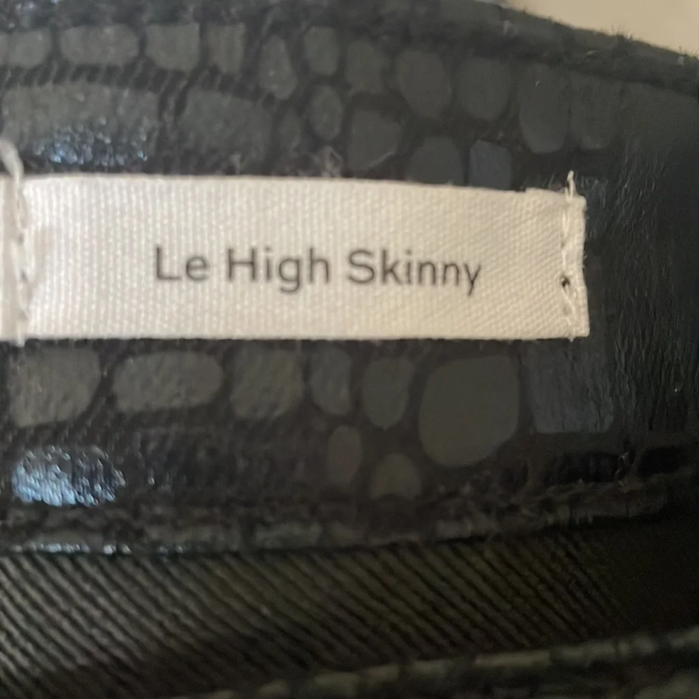 FRAME Le High Skinny Cropped Croc-effect Mid-Rise Skinny Jeans Black Size 28